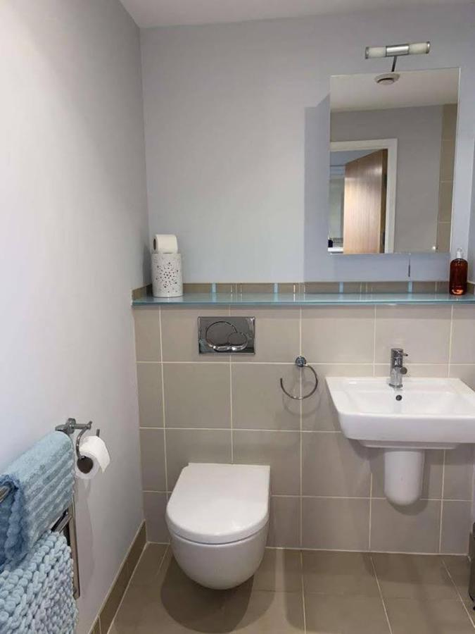 Gunwharf Apartment Portsmouth Esterno foto