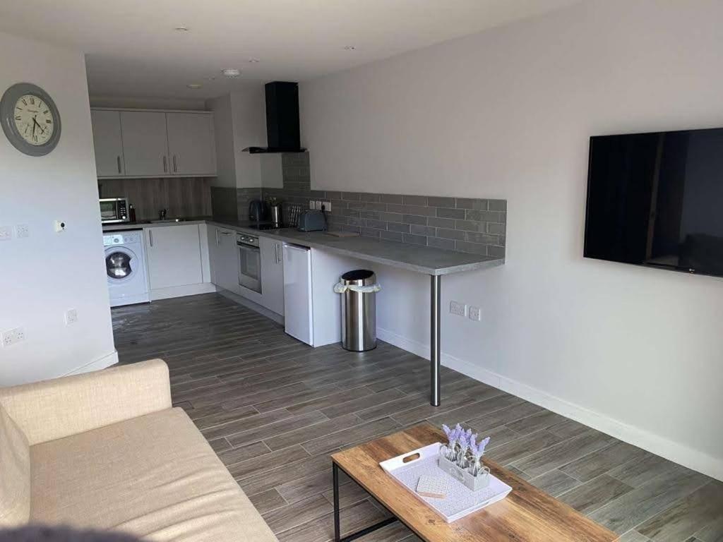 Gunwharf Apartment Portsmouth Esterno foto