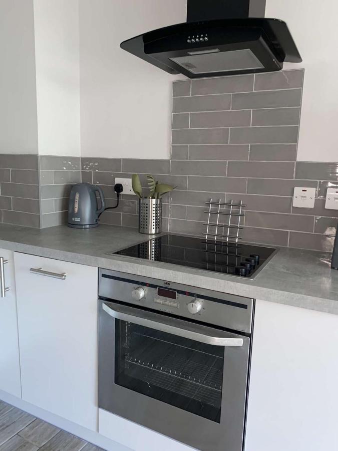 Gunwharf Apartment Portsmouth Esterno foto